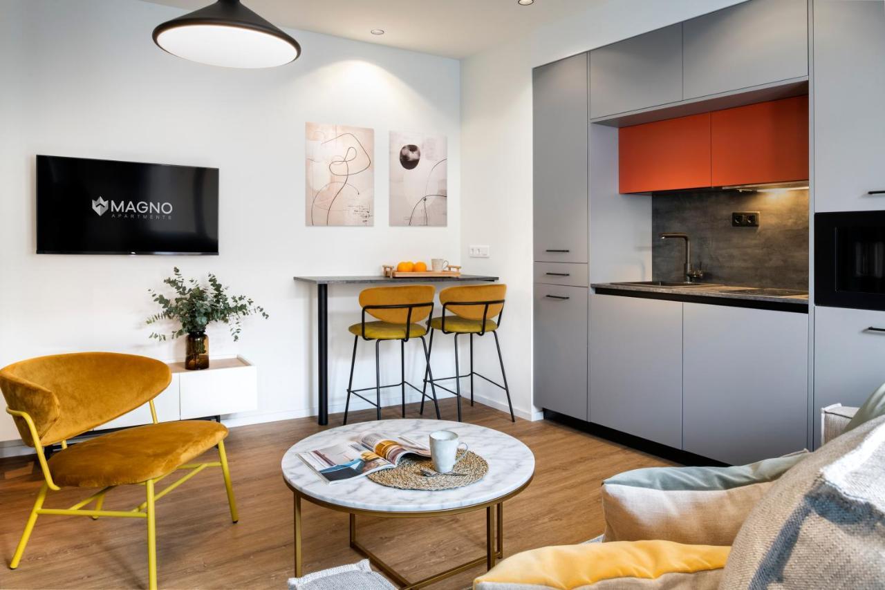 Magno Apartments Castilla Séville Extérieur photo