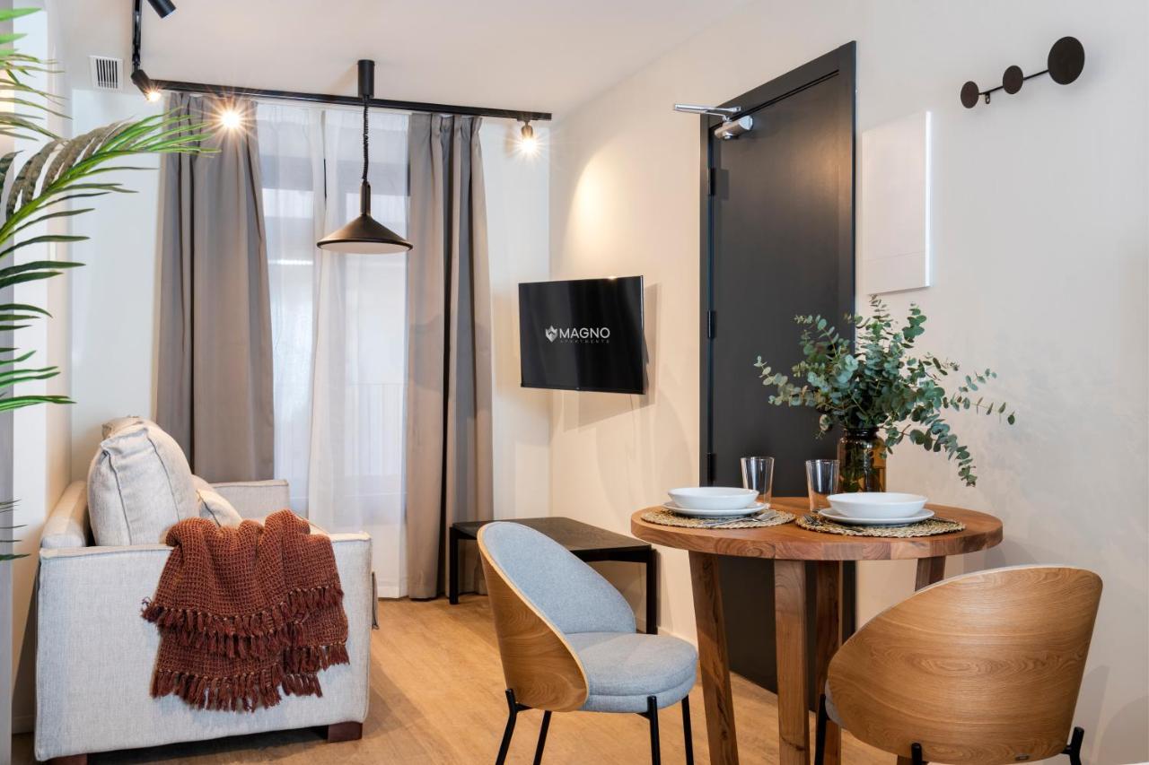 Magno Apartments Castilla Séville Extérieur photo